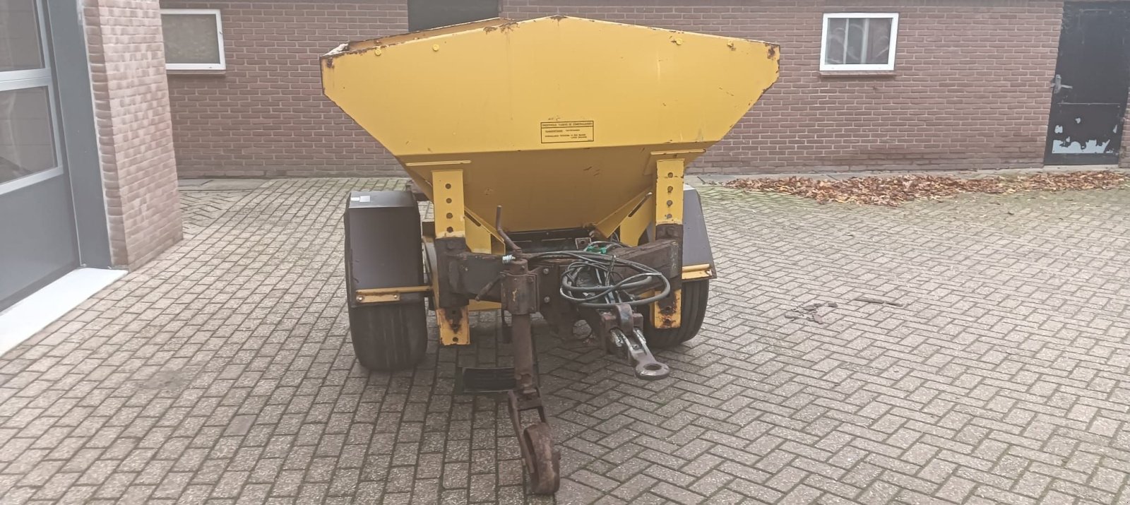 Sandstreuer & Salzstreuer of the type Sonstige Nido N90-2000/s-z-0, Gebrauchtmaschine in Lunteren (Picture 2)