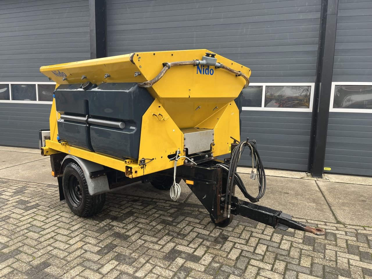 Sandstreuer & Salzstreuer typu Sonstige Nido Stratos B17-18 AWCLN450, Gebrauchtmaschine v Ferwert (Obrázek 2)