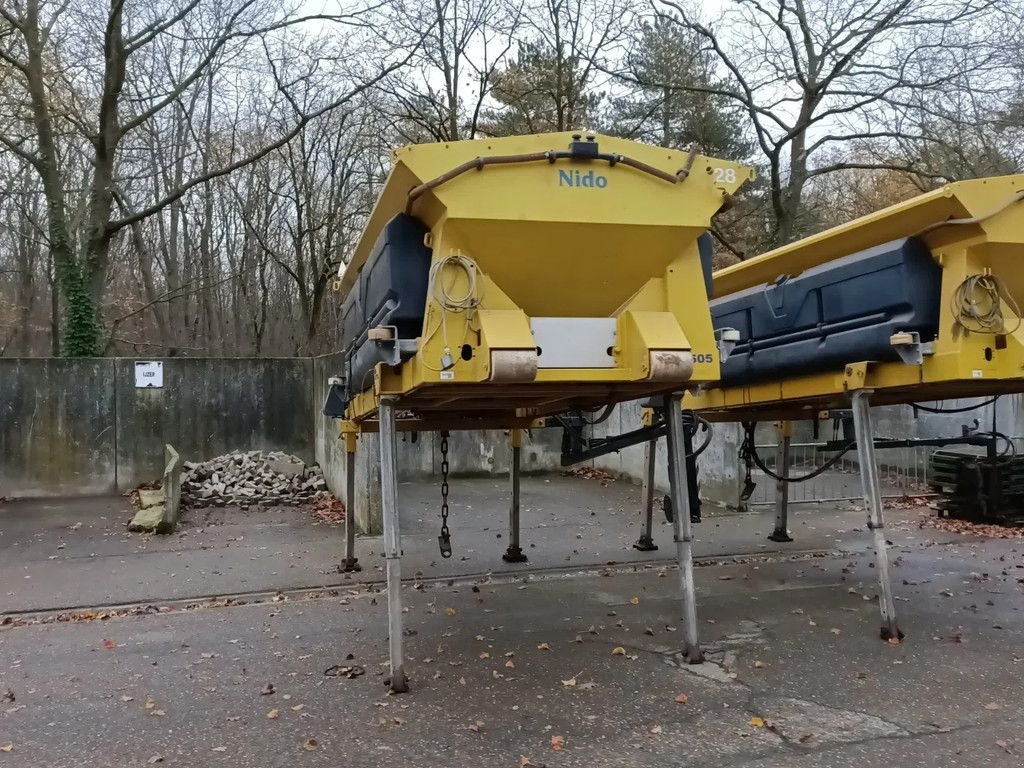 Sandstreuer & Salzstreuer типа Sonstige Nido Stratos B40-36 PALN, Gebrauchtmaschine в Groningen (Фотография 1)