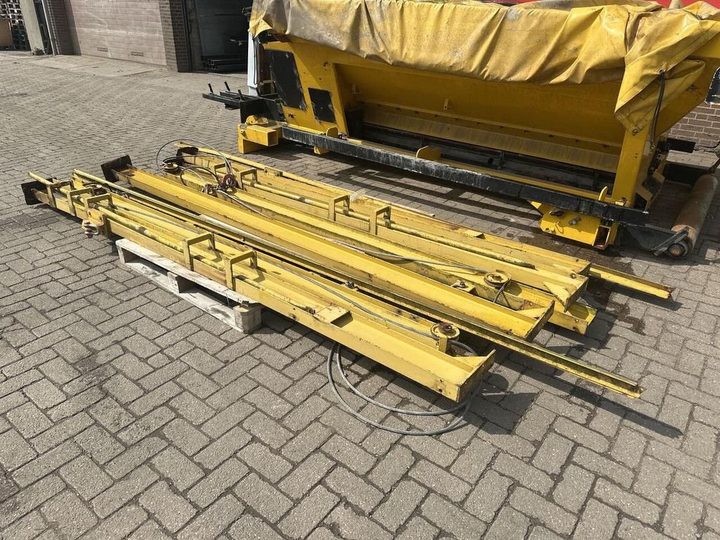 Sandstreuer & Salzstreuer of the type Sonstige Onbekend, Neumaschine in Goudriaan (Picture 11)