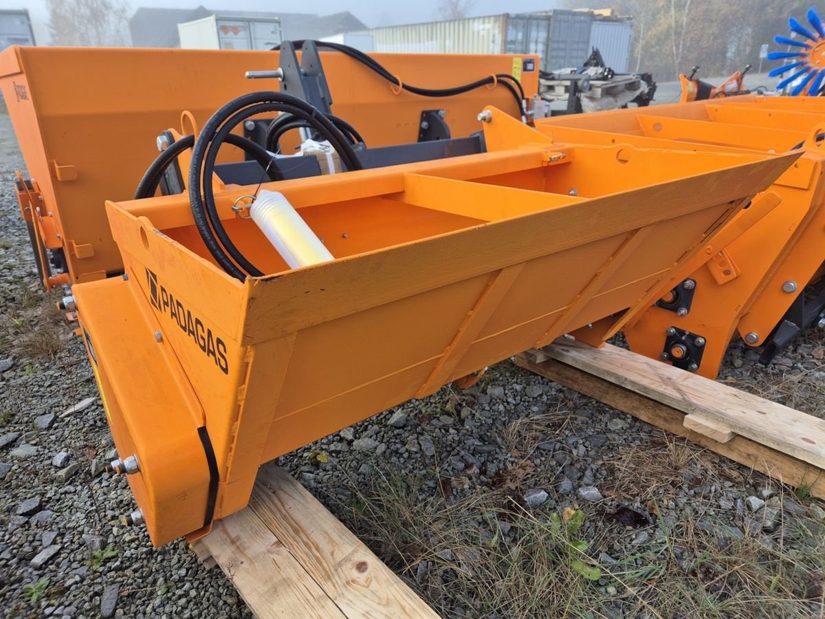 Sandstreuer & Salzstreuer des Typs Sonstige PADAGAS SP-250 Selbstladestreuer Traktor Kubota, Neumaschine in Aigen-Schlägl (Bild 8)
