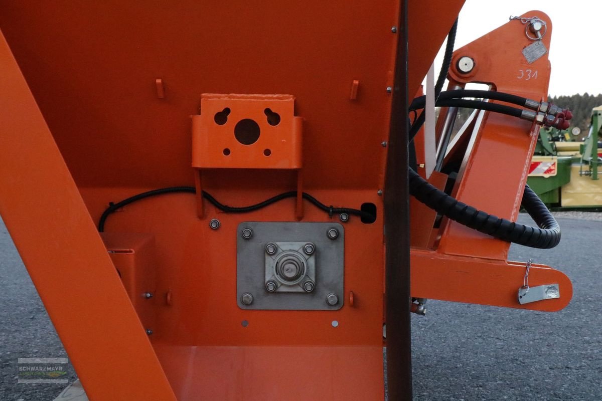 Sandstreuer & Salzstreuer des Typs Sonstige Pronar HZS 10, Neumaschine in Gampern (Bild 10)