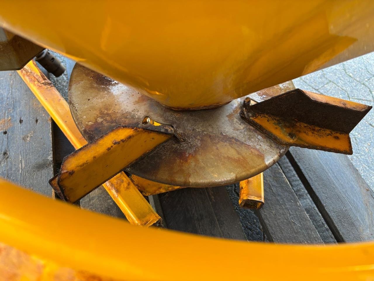 Sandstreuer & Salzstreuer tipa Sonstige S2, Gebrauchtmaschine u Bramming (Slika 8)