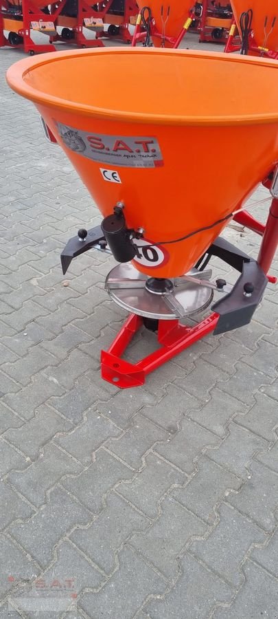 Sandstreuer & Salzstreuer des Typs Sonstige Salz-Splitstreuer-Hydr.-Elektr.-Gelenkwelle, Neumaschine in Eberschwang (Bild 9)