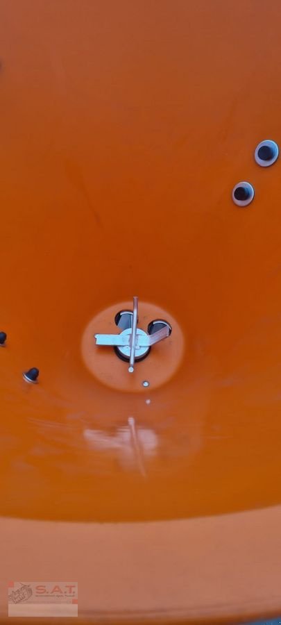 Sandstreuer & Salzstreuer des Typs Sonstige Salz-Splitstreuer-Hydr.-Elektr.-Gelenkwelle, Neumaschine in Eberschwang (Bild 10)