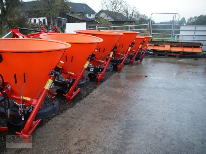 Sandstreuer & Salzstreuer des Typs Sonstige Salz-Splitstreuer-Hydr.-Elektr.-Gelenkwelle, Neumaschine in Eberschwang (Bild 1)