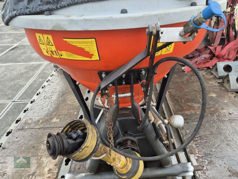 Sandstreuer & Salzstreuer van het type Sonstige SALZ- UND SPLITSTREUER 200 L, Gebrauchtmaschine in Klagenfurt