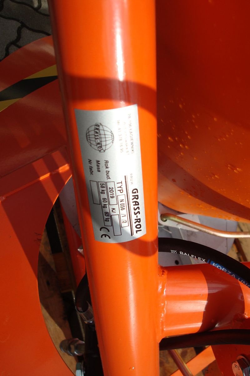 Sandstreuer & Salzstreuer des Typs Sonstige Salz und Splittstreuer 300 Liter, Neumaschine in Judenburg (Bild 2)