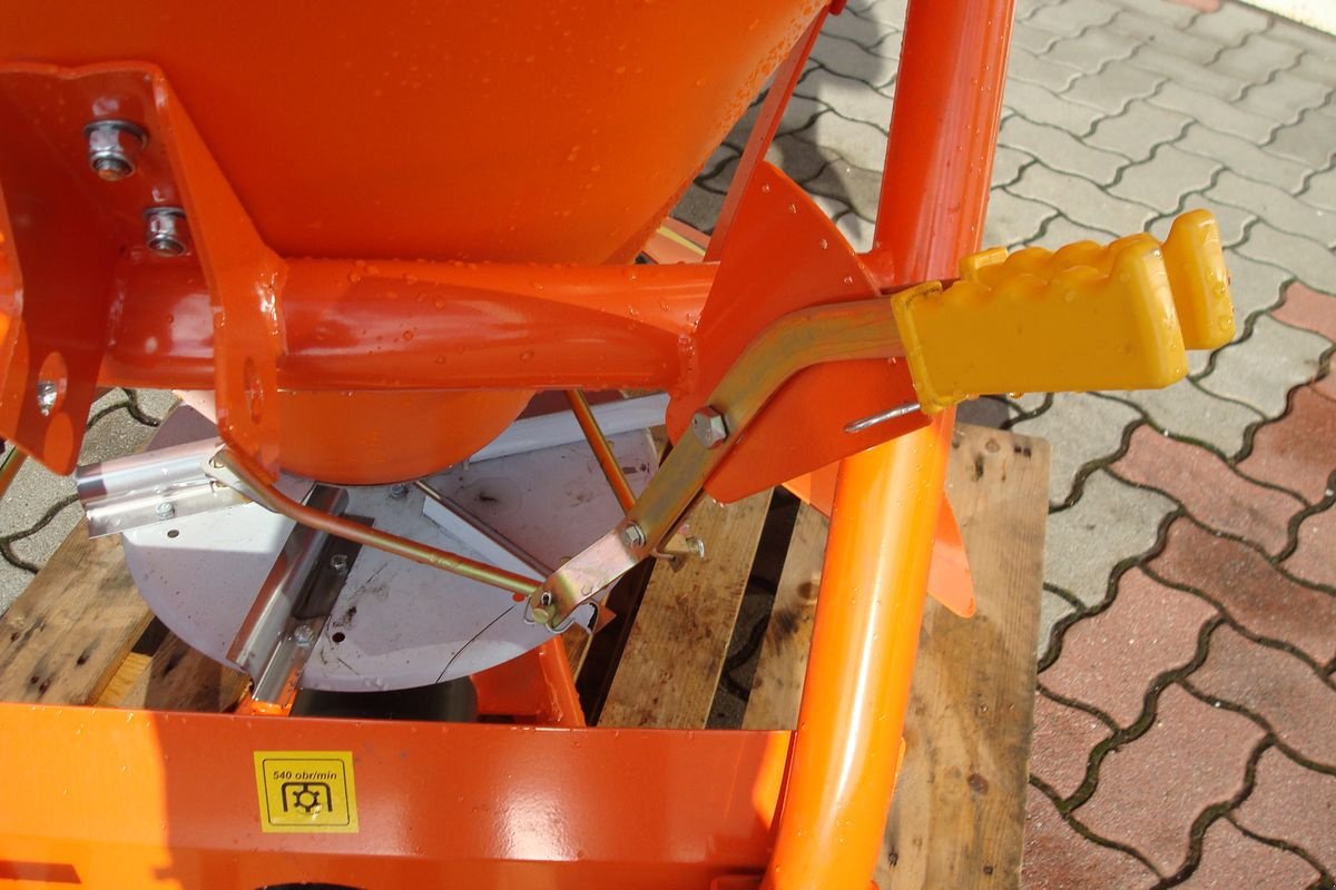 Sandstreuer & Salzstreuer des Typs Sonstige Salz und Splittstreuer 300 Liter, Neumaschine in Judenburg (Bild 4)