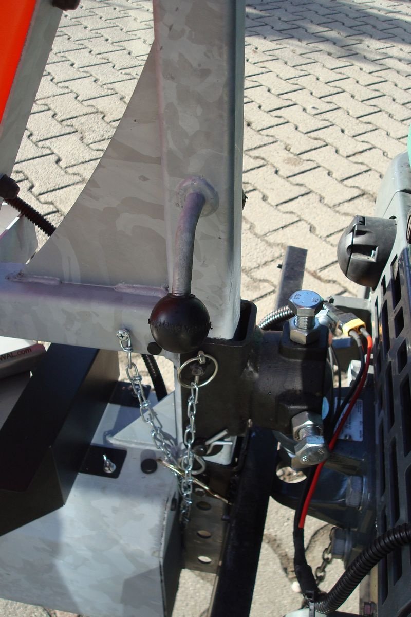 Sandstreuer & Salzstreuer des Typs Sonstige Salzstreuer elektrisch 100 Liter, Neumaschine in Judenburg (Bild 8)