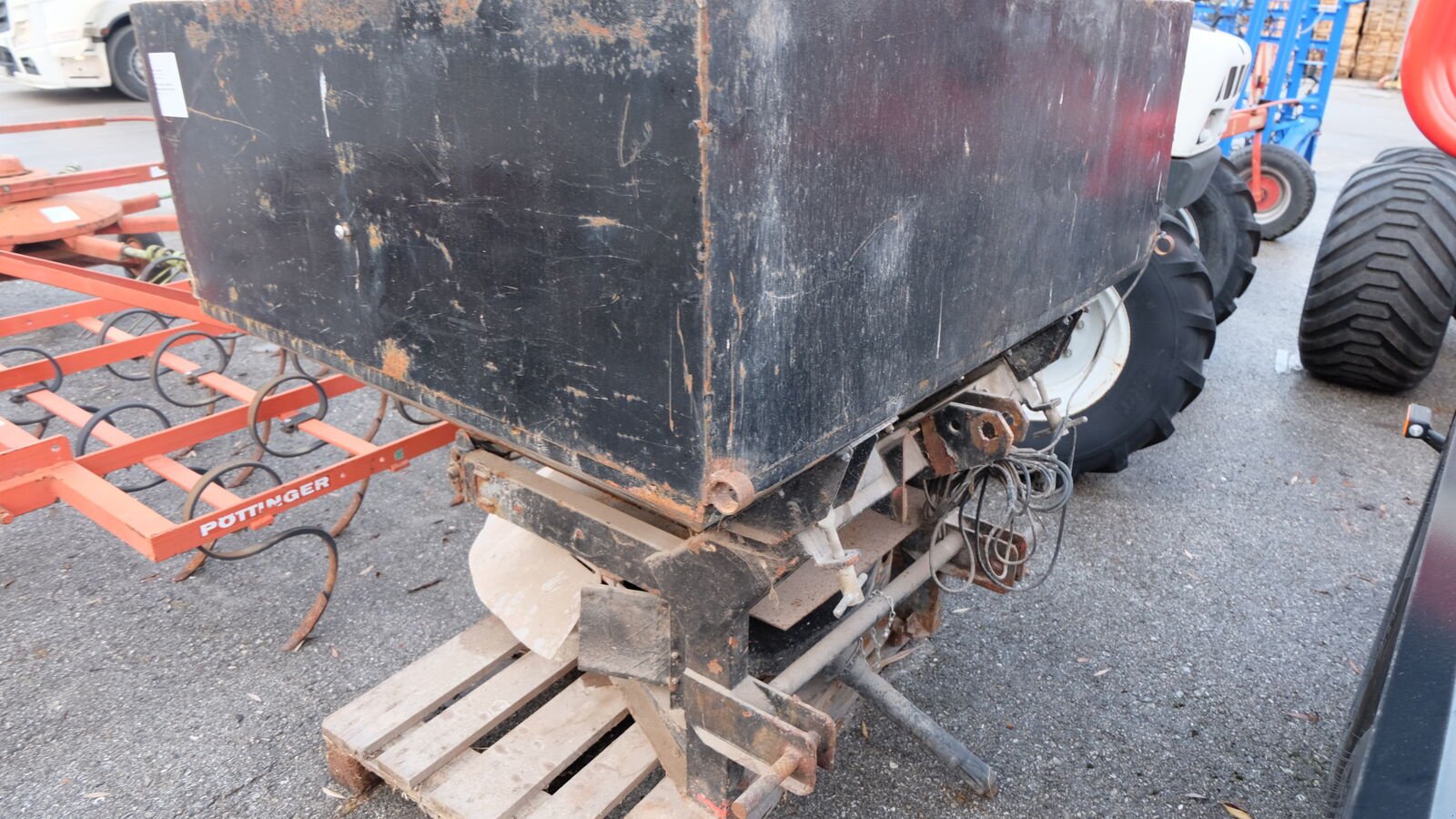 Sandstreuer & Salzstreuer des Typs Sonstige Salzstreuer MS 500, Gebrauchtmaschine in Bergheim (Bild 3)