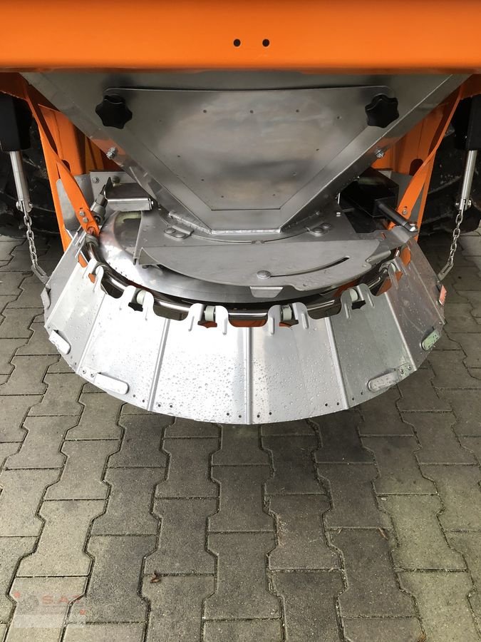 Sandstreuer & Salzstreuer of the type Sonstige Samsz Vortex-Profistreuer-Salz-Sand-Split, Neumaschine in Eberschwang (Picture 8)