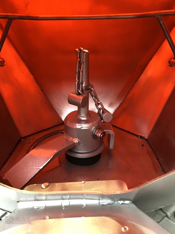 Sandstreuer & Salzstreuer des Typs Sonstige Samsz Vortex-Profistreuer-Salz-Sand-Split, Neumaschine in Eberschwang (Bild 10)