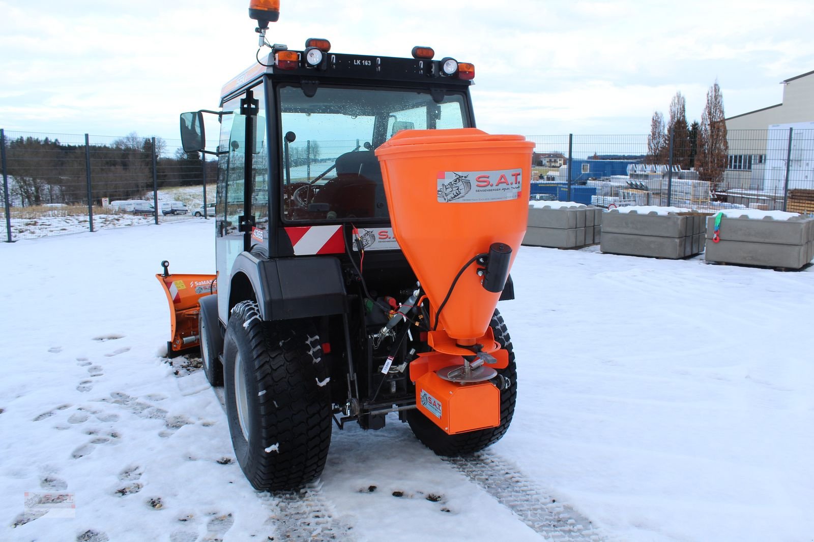 Sandstreuer & Salzstreuer tipa Sonstige SAT 12 V-Salzstreuer-Streuprofi elektrisch 12 V, Neumaschine u Eberschwang (Slika 2)