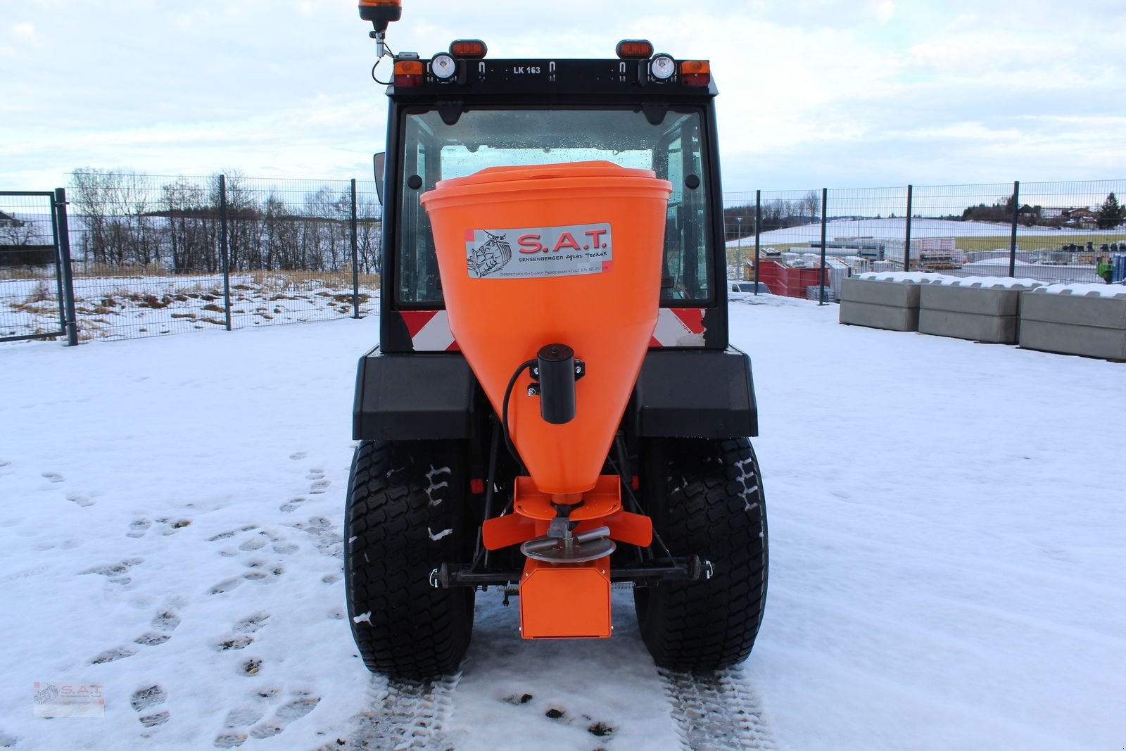 Sandstreuer & Salzstreuer tipa Sonstige SAT 12 V-Salzstreuer-Streuprofi elektrisch 12 V, Neumaschine u Eberschwang (Slika 3)