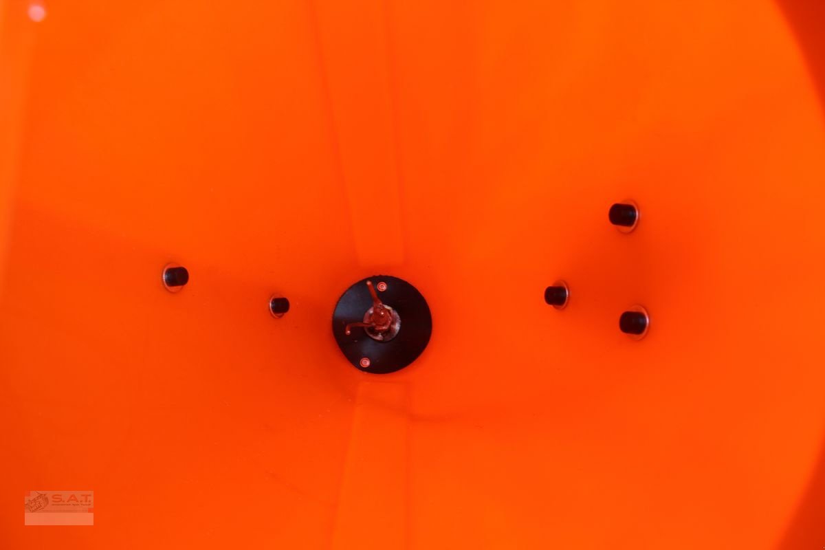 Sandstreuer & Salzstreuer of the type Sonstige SAT Streuprofi-Salz-12 Volt, Neumaschine in Eberschwang (Picture 16)