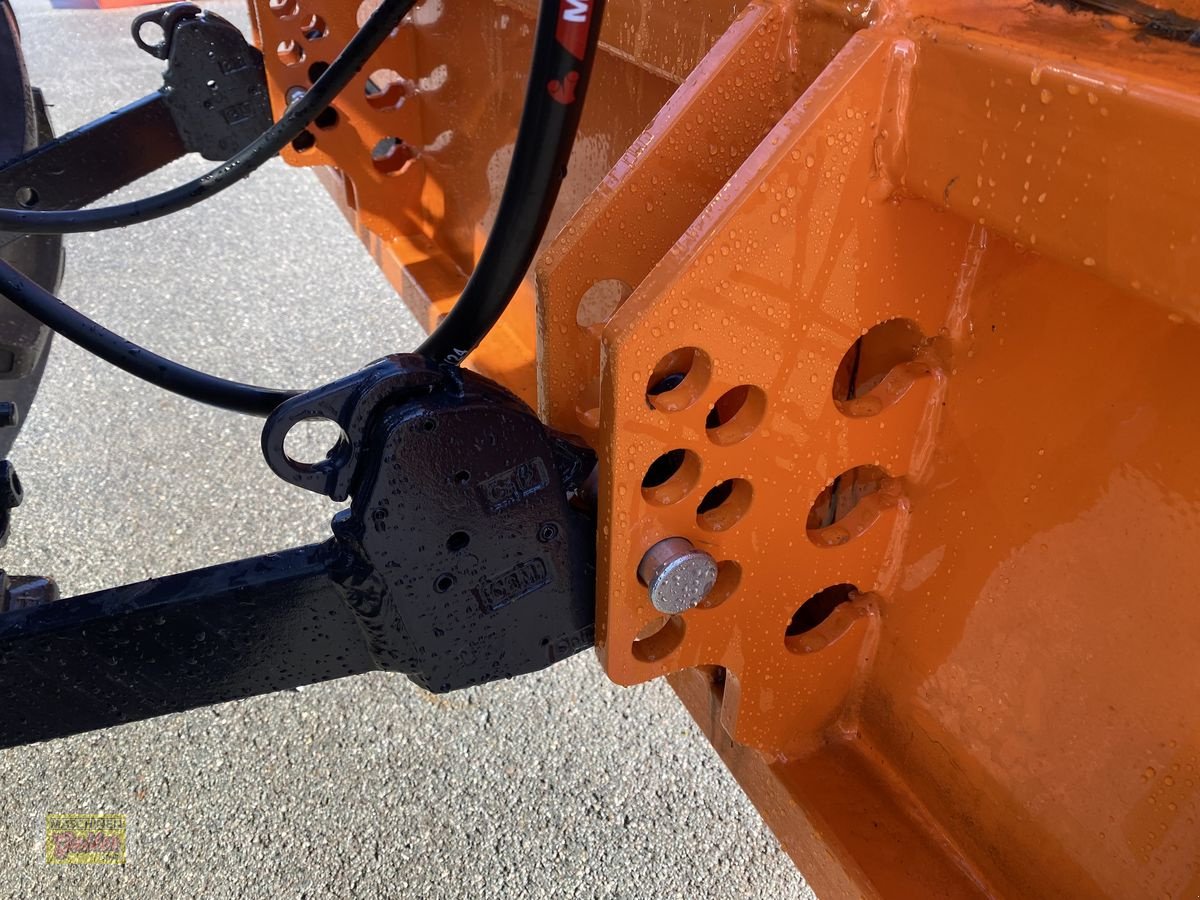 Sandstreuer & Salzstreuer des Typs Sonstige Selbstlade-Splitstreuer-Walzenstreuer 1000 Liter, Neumaschine in Kötschach (Bild 12)