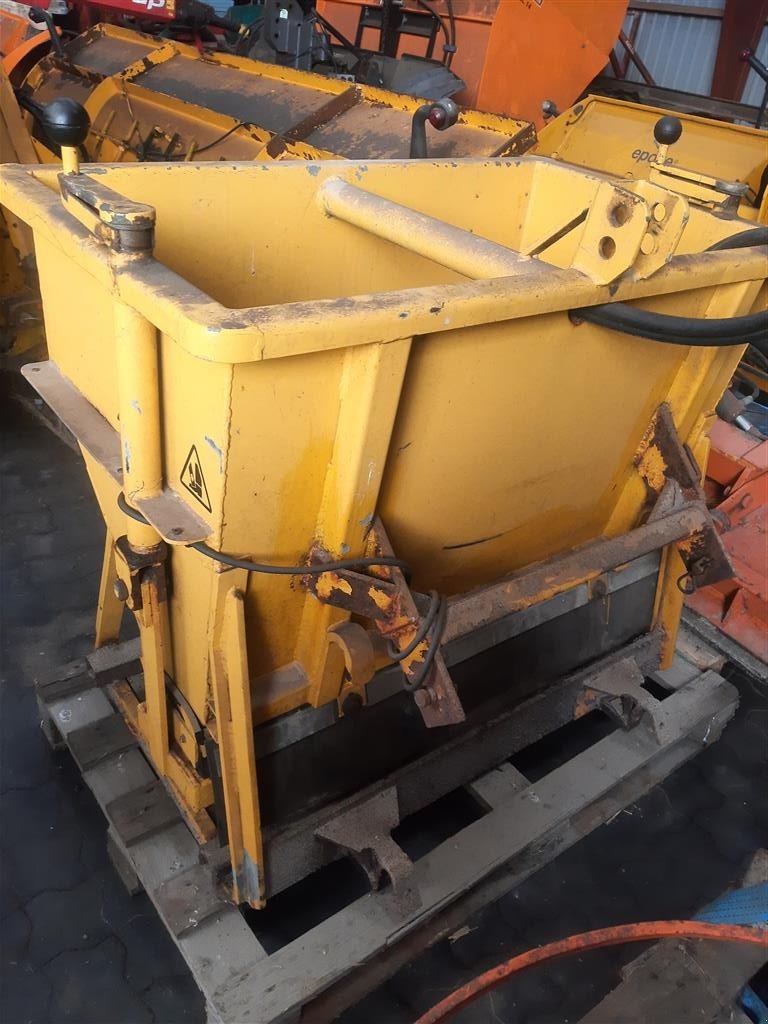 Sandstreuer & Salzstreuer Türe ait Sonstige Sonstiges, Gebrauchtmaschine içinde Kolding (resim 5)