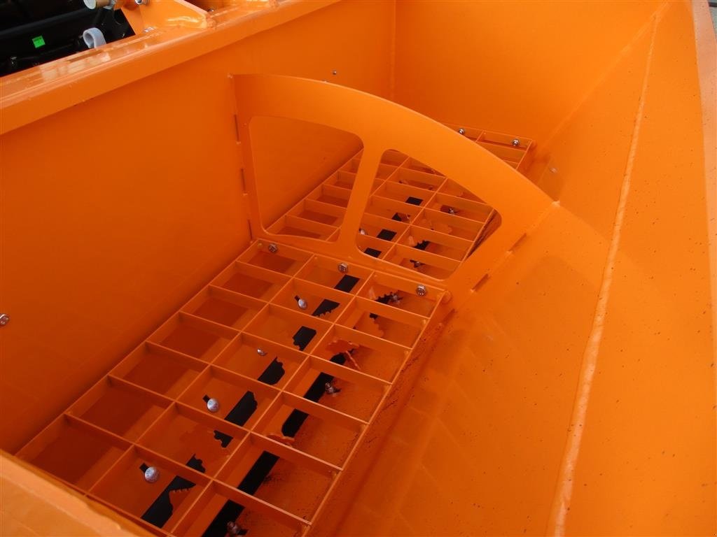 Sandstreuer & Salzstreuer des Typs Sonstige SSP160 Selvlæssende og med lys, Gebrauchtmaschine in Lintrup (Bild 7)