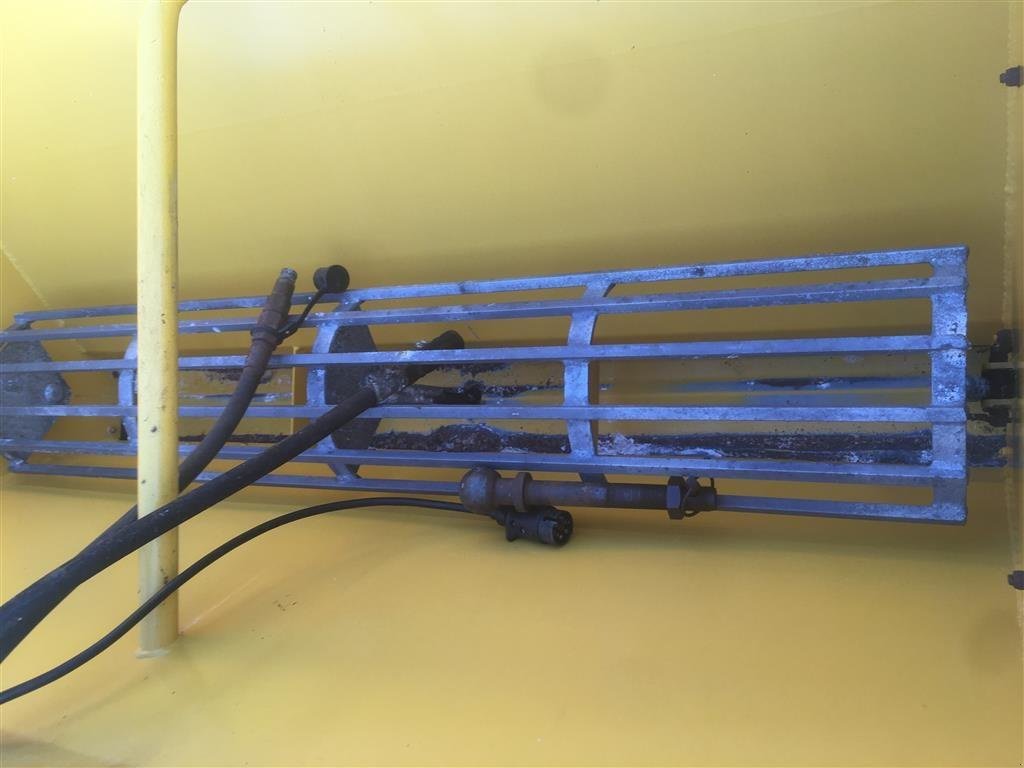 Sandstreuer & Salzstreuer des Typs Sonstige T-7 udlægger hydraulisk drev, Gebrauchtmaschine in Helsinge (Bild 4)