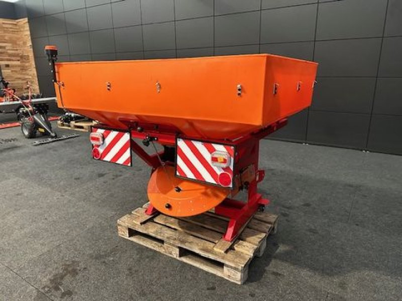 Sandstreuer & Salzstreuer des Typs Sonstige Wibro Salz- und Splitstreuer 1200kg, Neumaschine in Tamsweg (Bild 5)