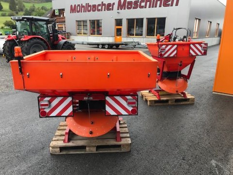 Sandstreuer & Salzstreuer des Typs Sonstige Wibro Salz- und Splitstreuer 550kg und 1200kg, Neumaschine in Tamsweg (Bild 23)