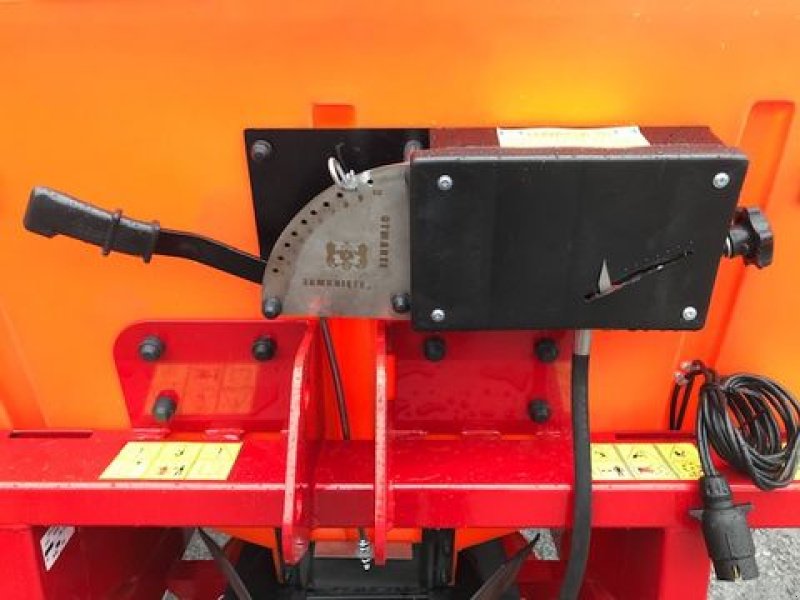 Sandstreuer & Salzstreuer des Typs Sonstige Wibro Salz- und Splitstreuer 550kg und 1200kg, Neumaschine in Tamsweg (Bild 17)