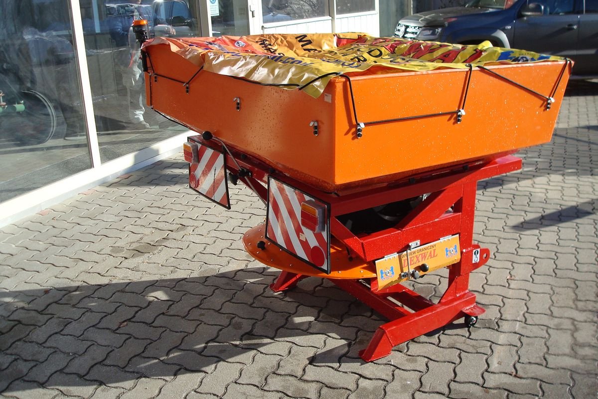 Sandstreuer & Salzstreuer of the type Sonstige Wibro Salz und Splittstreuer, Neumaschine in Judenburg (Picture 1)