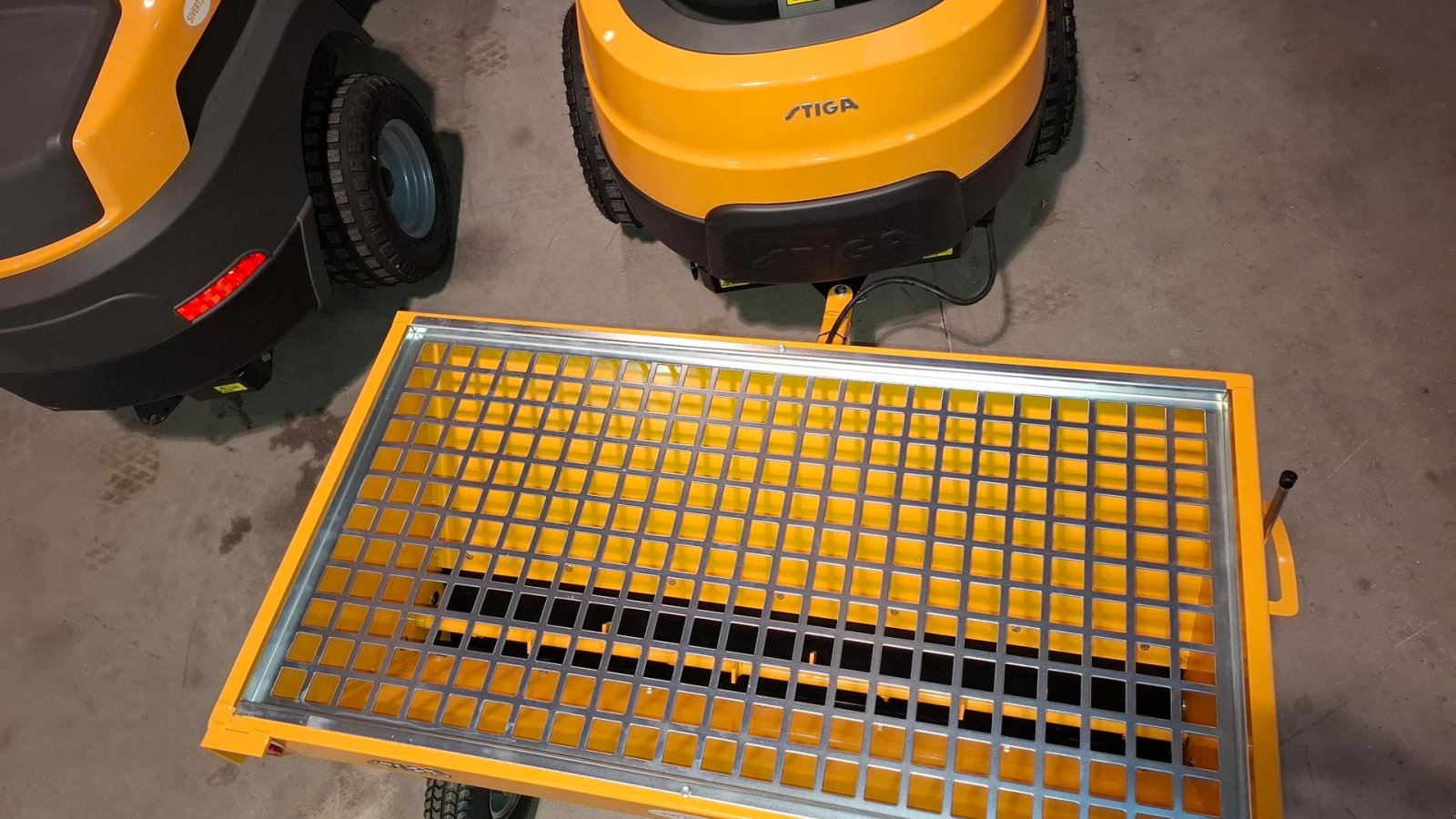 Sandstreuer & Salzstreuer del tipo Stiga grusudlæggeer, Gebrauchtmaschine en Roskilde (Imagen 4)