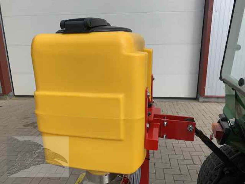 Sandstreuer & Salzstreuer of the type Technik-Plus 130 Edelstahl, Neumaschine in Südheide (Picture 3)