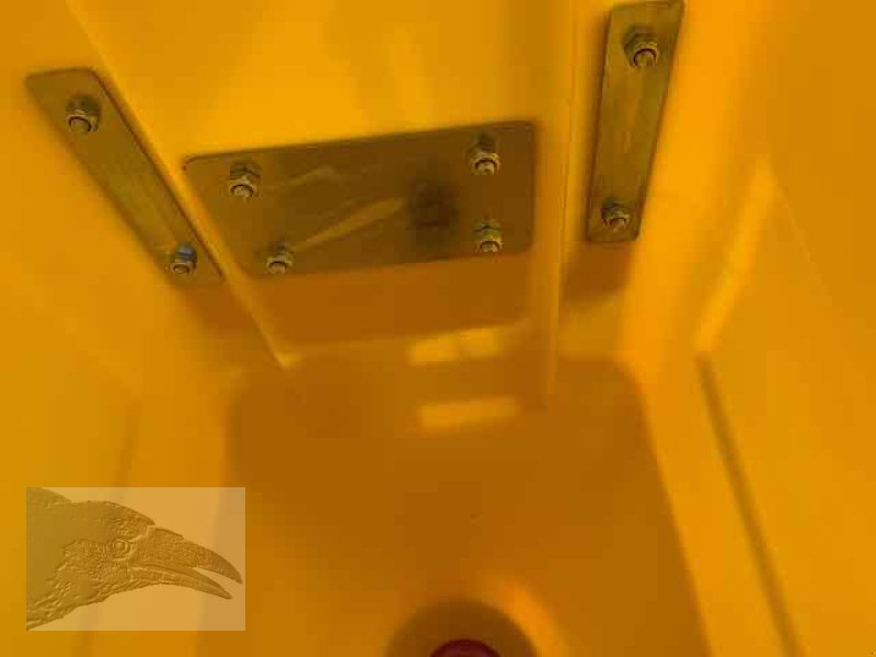 Sandstreuer & Salzstreuer of the type Technik-Plus 130 Edelstahl, Neumaschine in Südheide (Picture 7)