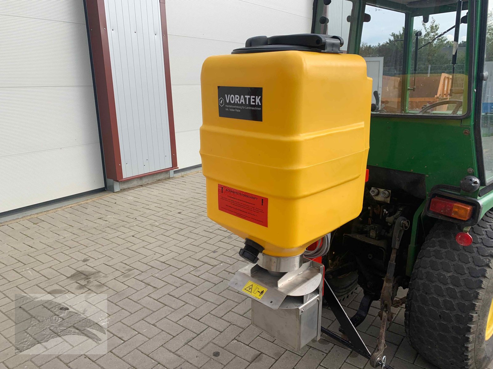 Sandstreuer & Salzstreuer typu Technik-Plus Winter Profi 130 ltr 4 m, Neumaschine w Hermannsburg (Zdjęcie 1)