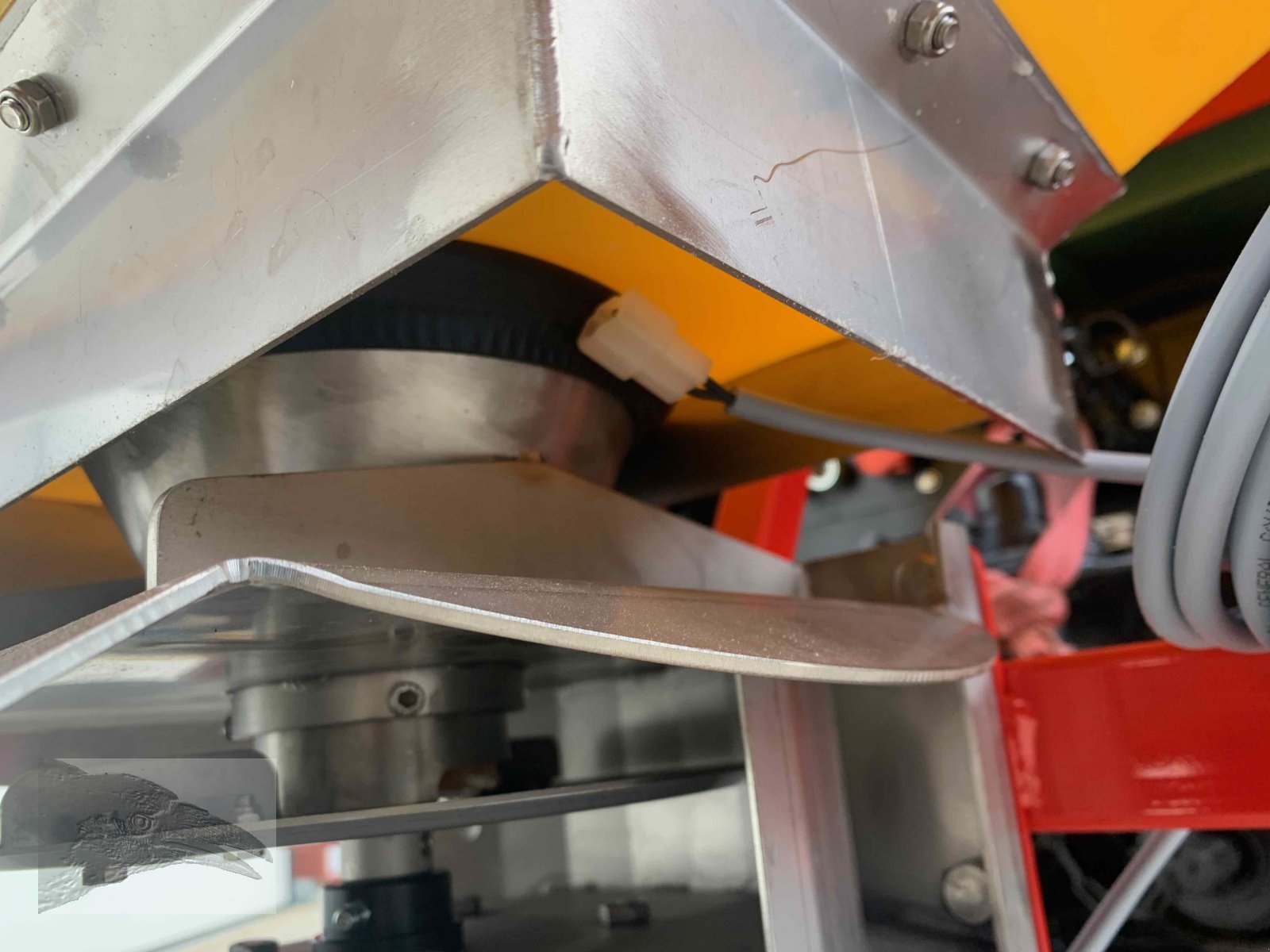 Sandstreuer & Salzstreuer typu Technik-Plus Winter Profi 130 ltr 4 m, Neumaschine v Südheide (Obrázek 12)