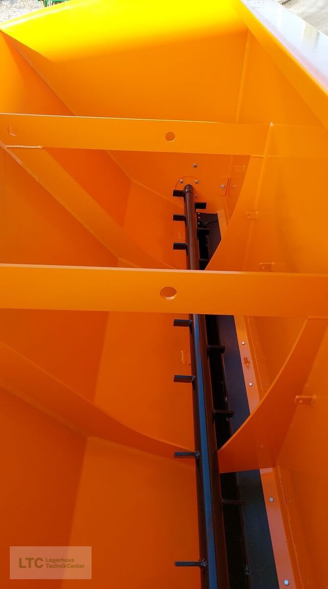 Sandstreuer & Salzstreuer of the type Trejon Optimal SP 1600, Neumaschine in Herzogenburg (Picture 7)