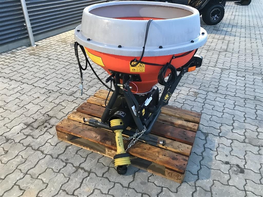 Sandstreuer & Salzstreuer of the type Vicon Kubota VS330 pendul spreder, Gebrauchtmaschine in Rønnede (Picture 9)