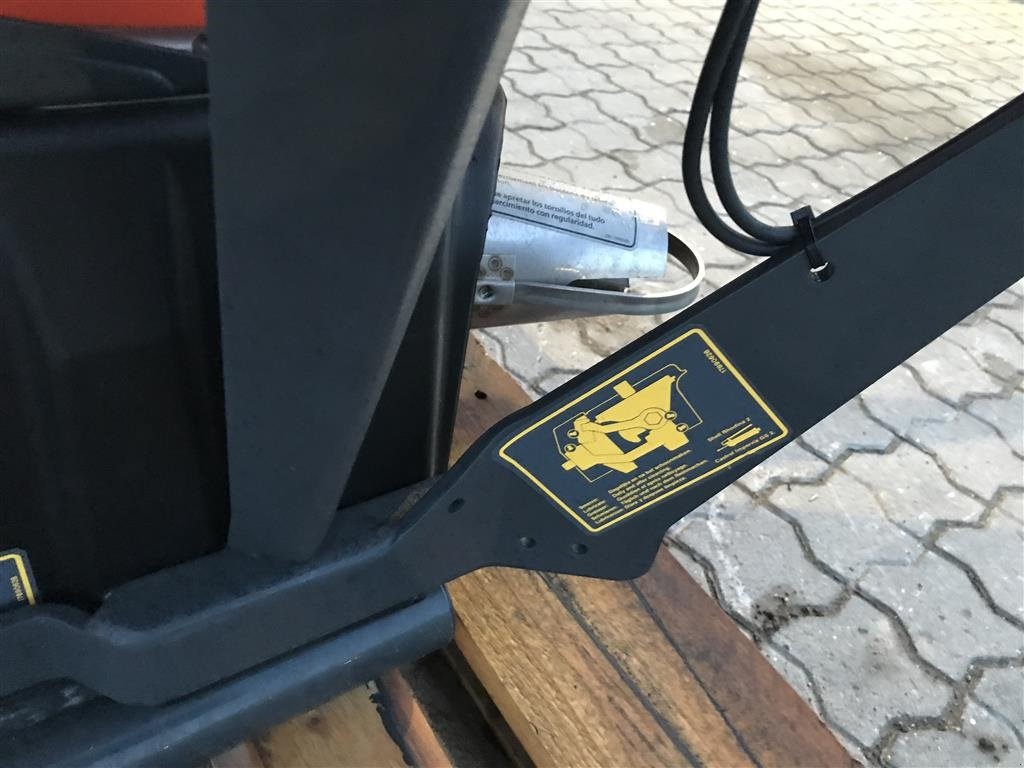 Sandstreuer & Salzstreuer of the type Vicon Kubota VS330 pendul spreder, Gebrauchtmaschine in Rønnede (Picture 12)