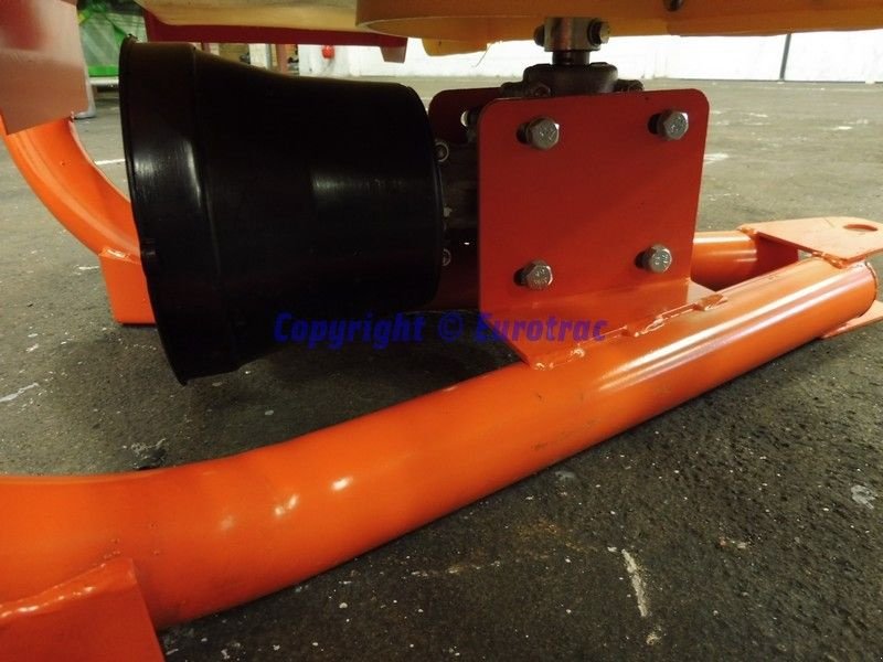 Sandstreuer & Salzstreuer of the type Zeppelin Saleuse KMS localiseur, Gebrauchtmaschine in RETHEL (Picture 11)