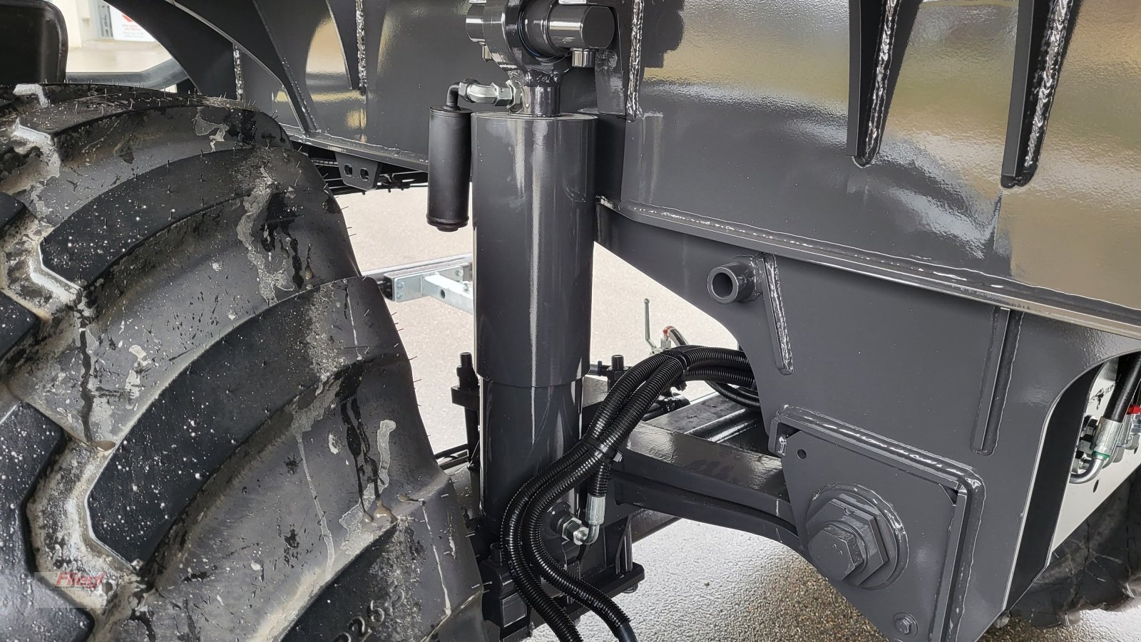 Sattelauflieger typu Fliegl 2-Achs Hinterkipp Sattelauflieger AKM 50, Neumaschine v Mühldorf (Obrázok 3)