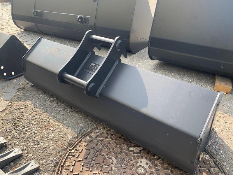 Schaufel des Typs Big Dutchman Böschungslöffel 120 cm mit MS01 Symlock Aufnahme, Neumaschine in Göpfritz an der Wild (Bild 3)