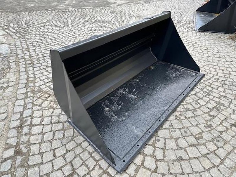 Schaufel des Typs Big Dutchman Schwergutschaufel SUN 200 cm mit Kramer 312 Aufnahme, Neumaschine in Göpfritz an der Wild (Bild 2)