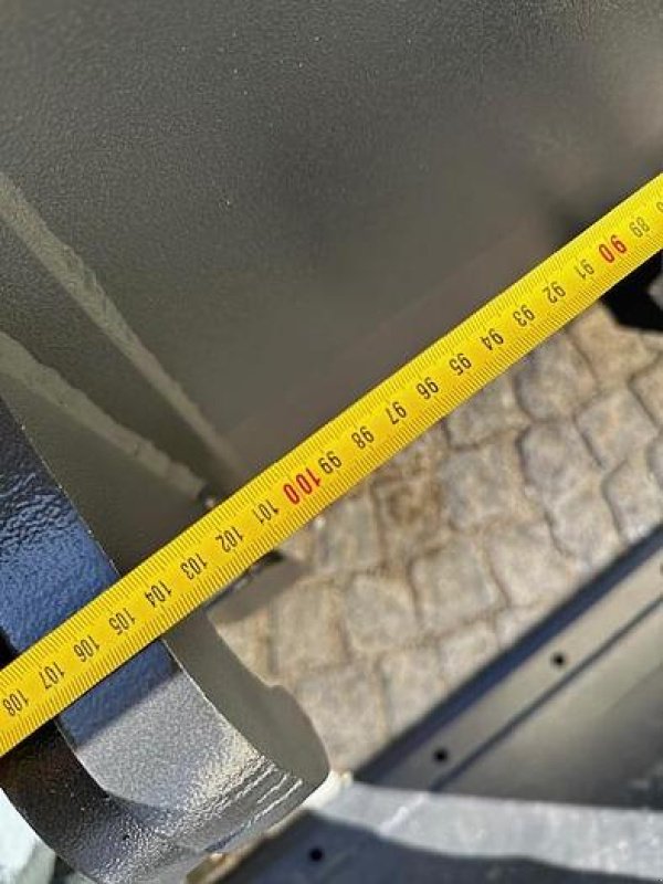 Schaufel des Typs Big Dutchman Schwergutschaufel SUN 200 cm mit Merlo Aufnahme, Neumaschine in Göpfritz an der Wild (Bild 6)