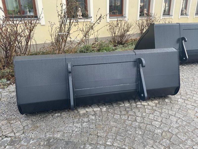 Schaufel des Typs Big Dutchman SUN Schwergutschaufel 250 cmit Kramer / Claas Scorpion Aufnahme, Neumaschine in Göpfritz an der Wild (Bild 2)