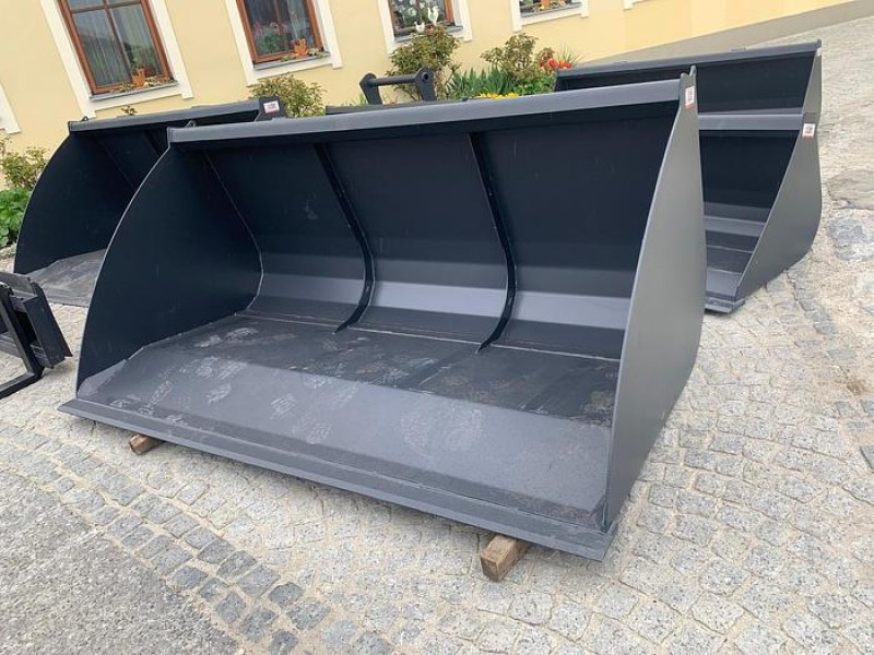 Schaufel des Typs Big Dutchman Volumenschaufel 250 cm mit Euro Aufnahme, Neumaschine in Göpfritz an der Wild (Bild 2)