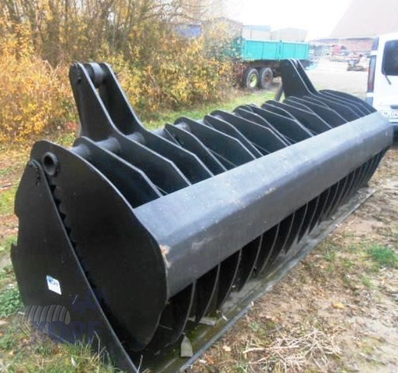 Schaufel typu JCB Silagebeißschaufel 3,75 m 17 Zinken, Gebrauchtmaschine v Schutterzell (Obrázek 8)