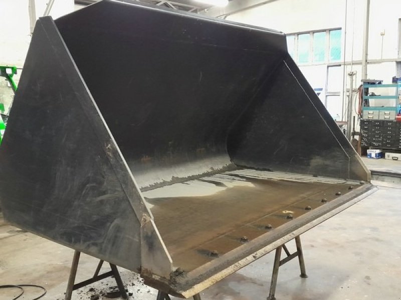 Schaufel des Typs Merlo Universal-Ladeschaufel 2,8m³, Gebrauchtmaschine in Rollwitz (Bild 1)