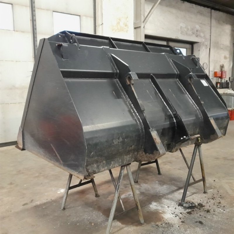 Schaufel Türe ait Merlo Universal-Ladeschaufel 2,8m³, Gebrauchtmaschine içinde Rollwitz (resim 4)