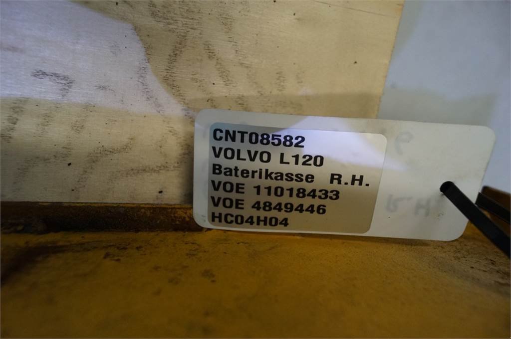 Schaufel des Typs Volvo L120 Baterikasse R.H. VOE11018433, Gebrauchtmaschine in Hemmet (Bild 17)