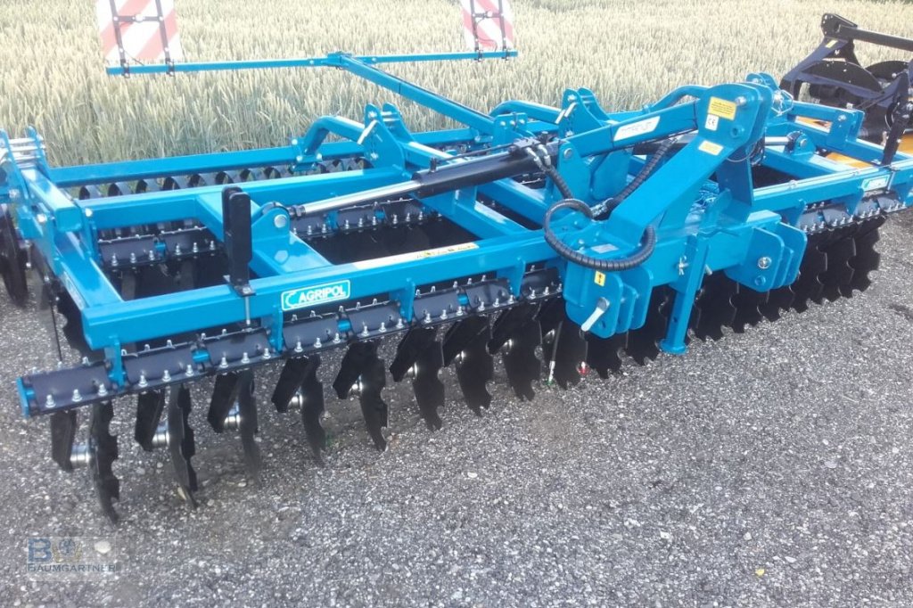 Scheibenegge Türe ait Agripol Kurzscheibenegge TITANUM 450 H hydraulisch klappbare Scheibenegge, Neumaschine içinde Frontenhausen (resim 3)