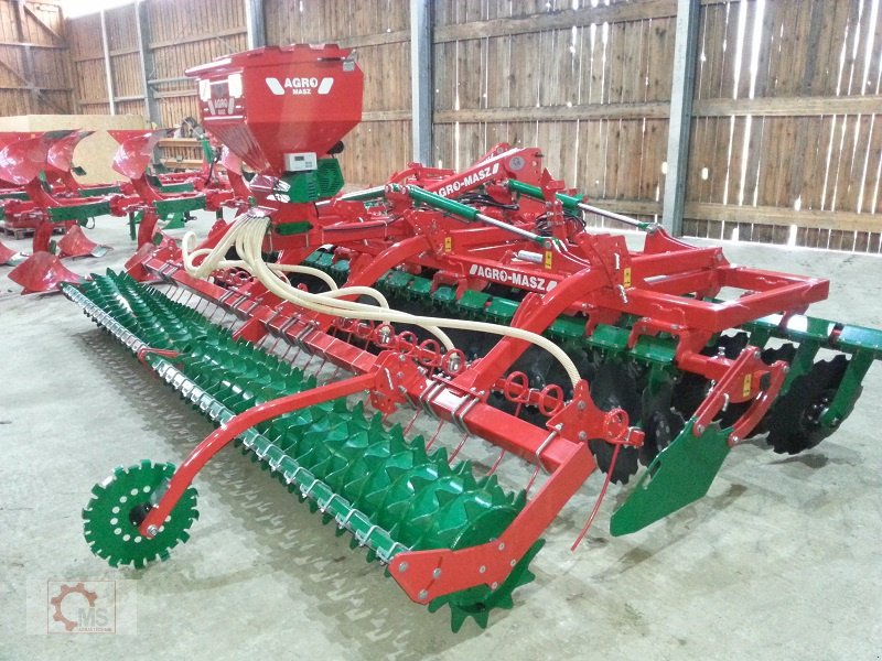 Scheibenegge van het type Agro-Masz BT50 H Hydraulische Klappung, Neumaschine in Tiefenbach (Foto 2)