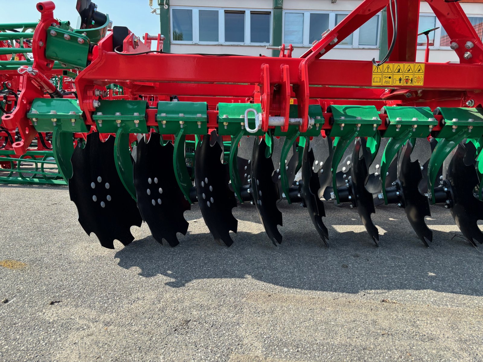 Scheibenegge des Typs Agro-Masz Kurzscheibenegge BT30, Neumaschine in Gerasdorf (Bild 2)